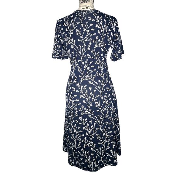 41Hawthorn (2X) Elisse Knit Surplice Dress - Stitch Fix Floral Flutter Sleeve - Picture 4 of 10